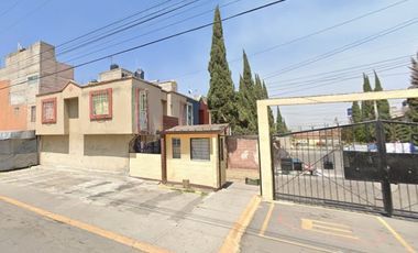 Depto en Remate en Portal Chalco, F-1619