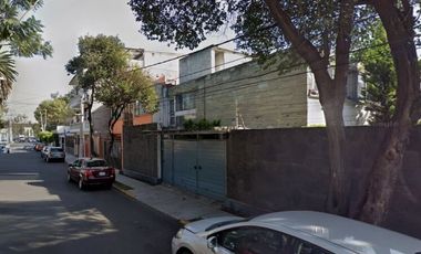 Casa en Remate en Jardín Balbuena, F-1791