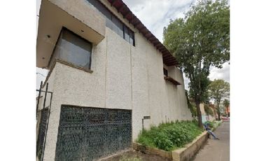Casa en Remate en Jardín Balbuena, F-1804