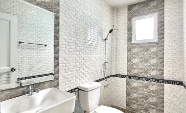 5 Bedroom Villa for sale in Hang Dong, Chiang Mai