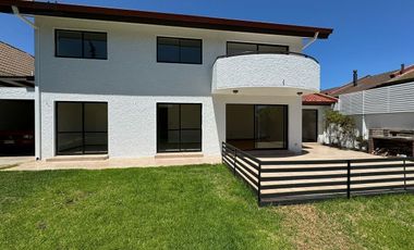 Arriendo casa en Bosques de Montemar