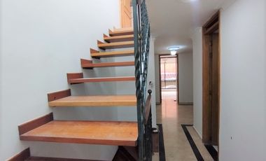 CASA EN ARRIENDO UBICADA EN ENVIGADO SECTOR LA PAZ