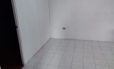 VENDO PROPIEDAD CON 2 CASAS, CERRO NAVIA