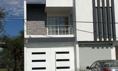 CASA EN VENTA EN  LAGOS DE MORENO, JALISCO