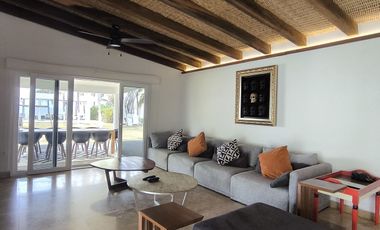 Residencia frente al mar Playa Blanca