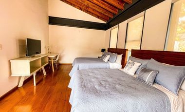 RENTA CASA EN AVANDARO VALLE DE BRAVO -  LA CASA DE LAS ESCULTURAS