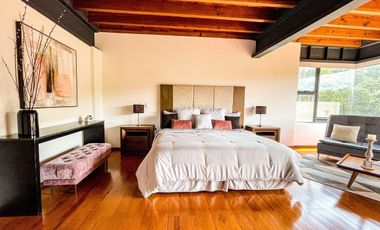 RENTA CASA EN AVANDARO VALLE DE BRAVO -  LA CASA DE LAS ESCULTURAS