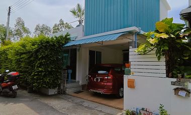 Pool Villa with Mountain View & Spacious Rooftop Terrace