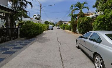 Pool Villa with Mountain View & Spacious Rooftop Terrace