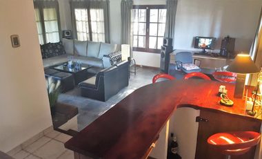 Casa en venta - 3 Dormitorios 2 Baños - Villa Gesell