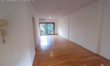 Monoambiente - con balcón - Las Cañitas - ALQUILER