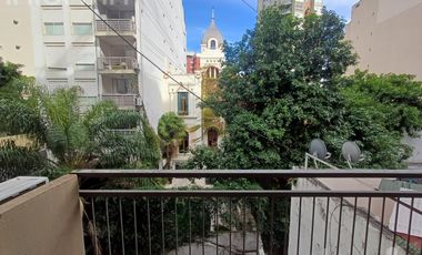 Monoambiente - con balcón - Las Cañitas - ALQUILER