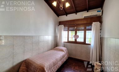 Casa venta 3 dormitorios moron