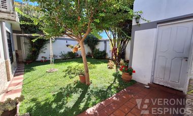Casa venta 3 dormitorios moron