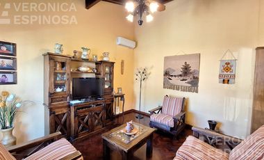 Casa venta 3 dormitorios moron