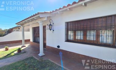 Casa venta 3 dormitorios moron