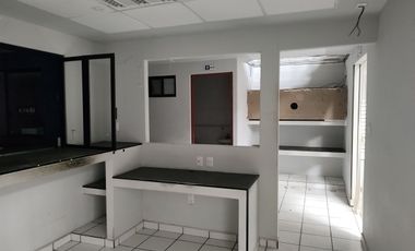 Oficina en renta Col. Santa Elena