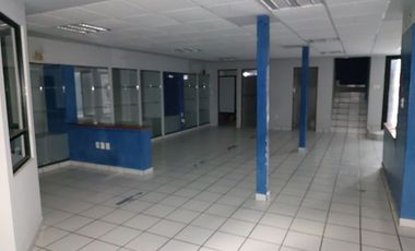 Oficina en renta Col. Santa Elena