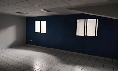 Oficina en renta Col. Santa Elena
