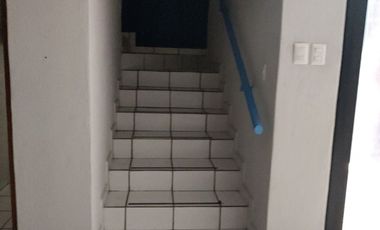 Oficina en renta Col. Santa Elena