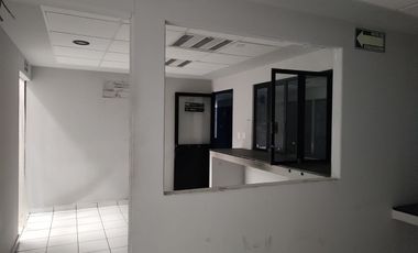 Oficina en renta Col. Santa Elena