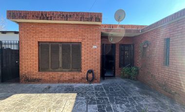 Casa 4 Ambientes en Moreno Lado Norte