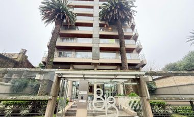 Departamento en  alquiler de 4 ambientes con cochera y pileta