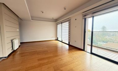 Departamento en  alquiler de 4 ambientes con cochera y pileta