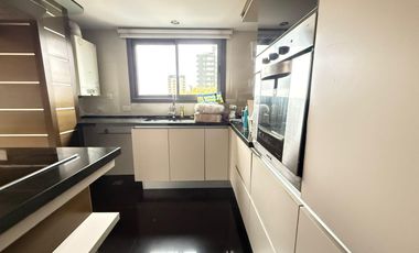 Departamento en  alquiler de 4 ambientes con cochera y pileta
