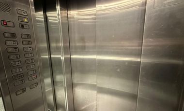 Departamento en  alquiler de 4 ambientes con cochera y pileta