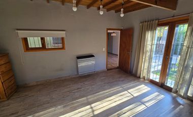 Venta casa 4 ambientes con patio, Mar del Plata