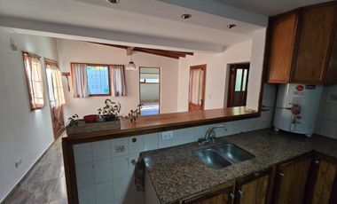 Venta casa 4 ambientes con patio, Mar del Plata
