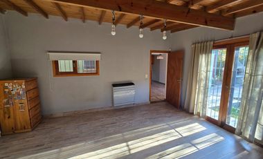 Venta casa 4 ambientes con patio, Mar del Plata