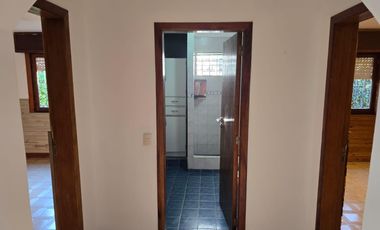 Venta casa 4 ambientes con patio, Mar del Plata