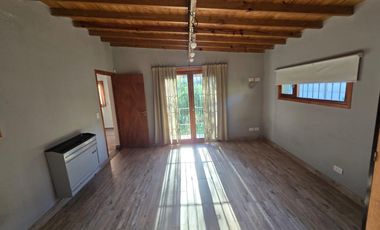 Venta casa 4 ambientes con patio, Mar del Plata