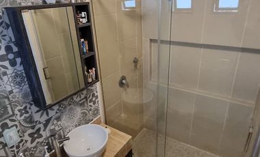 CASA EN VENTA EN CLUSTER PRIVADO CON MEJORAS