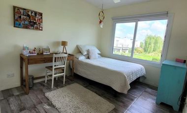 Venta Casa con pileta lote interno Las Tipas Nordelta tigre