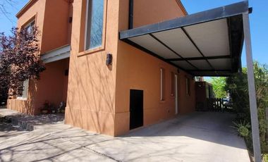 Venta Casa con pileta lote interno Las Tipas Nordelta tigre