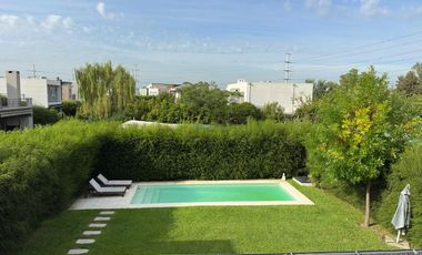 Venta Casa con pileta lote interno Las Tipas Nordelta tigre