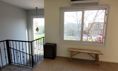 Venta Casa con pileta lote interno Las Tipas Nordelta tigre