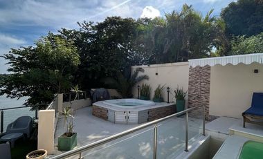 Casa en  sobre el rio