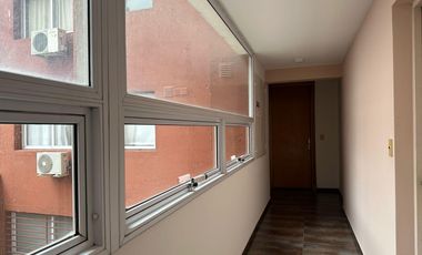 Dpto. AMUEBLADO BºAlta Córdoba  1 dorm. 2º piso ext.