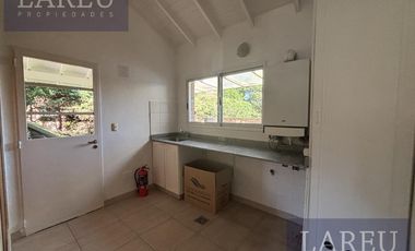 Casa en una planta en alquiler en  La Delfina