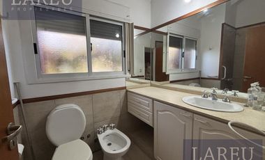 Casa en una planta en alquiler en  La Delfina