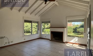 Casa en una planta en alquiler en  La Delfina