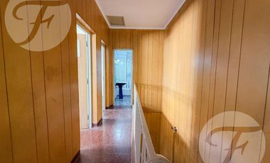 Casa en Alquiler – 4 Amb.   Habitación de Servicio – Castelar Sur – Av. Zeballos