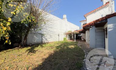 Casa en Alquiler – 4 Amb.   Habitación de Servicio – Castelar Sur – Av. Zeballos