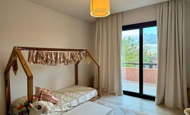 Casa al lago en alquiler anual en Ceibos