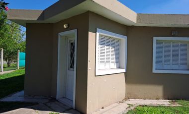 CASA DE FIN DE SEMANA CON PILETA