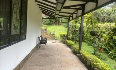 VENTA CASA CAMPESTRE EN LA VIA ARMENIA - PEREIRA